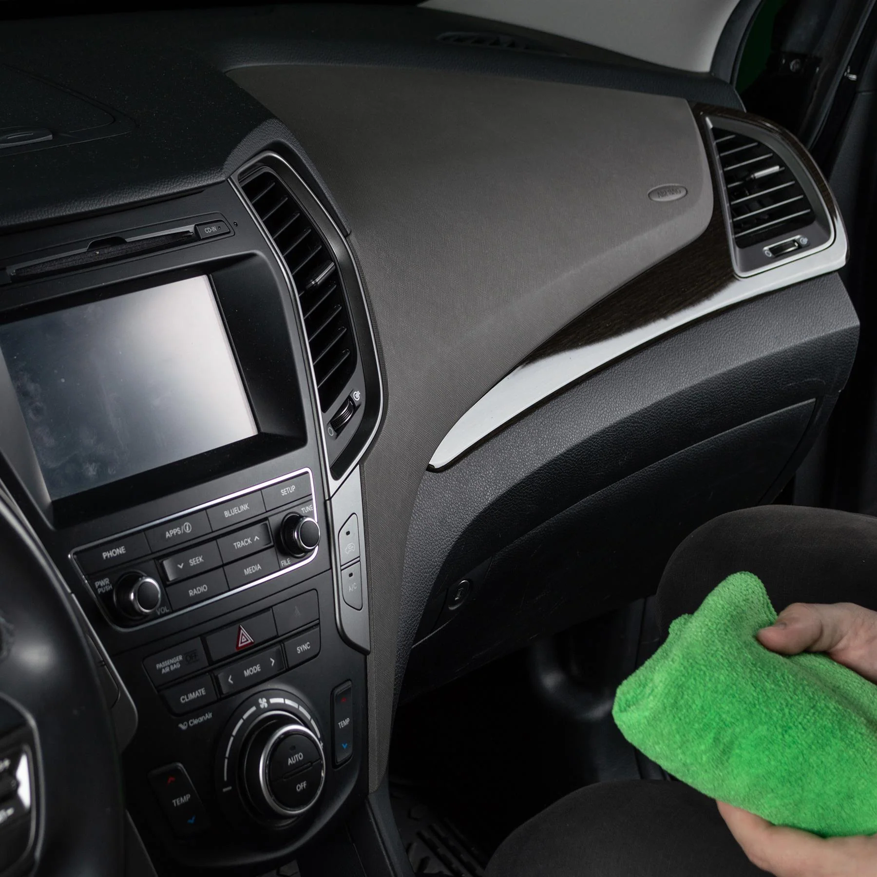 Ultimate Clean & Shine Microfibre Cloth - 3 pack - Image 6