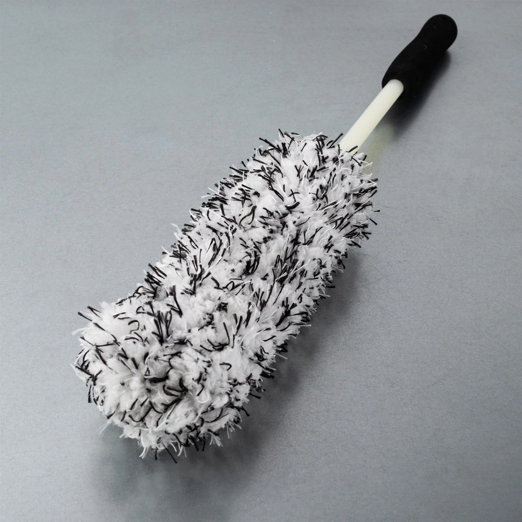 Ultimate Crazy Plush Wooly Wheel Brush - Image 7